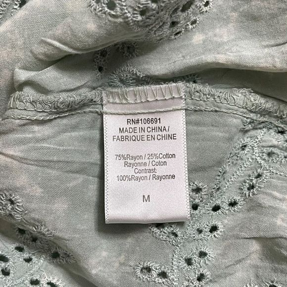 Young Fabulous & Broke Tia Wrap Eyelet Blouse Women's Green Crop Loose Kimono M - Picture 8 of 9